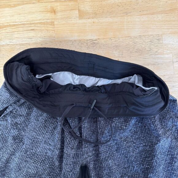 Lululemon T.H.E. Short 9" Linerless Mix Match Asphalt Grey Black Training Large - Picture 8 of 14